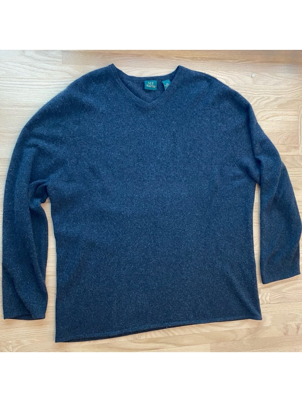 Vintage Marshall Fields Men's Charcoal Gray Cashmere V-neck preppy sweater 2XL